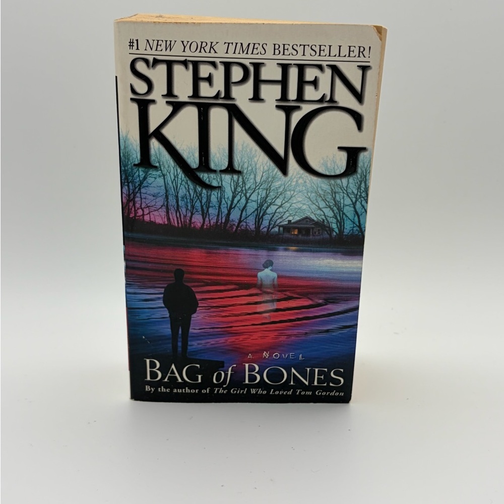 Bag of Bones by Stephen King - Paperback